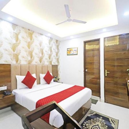 Hotel Vijaydeep Place Near Delhi Airport New Delhi Bagian luar foto