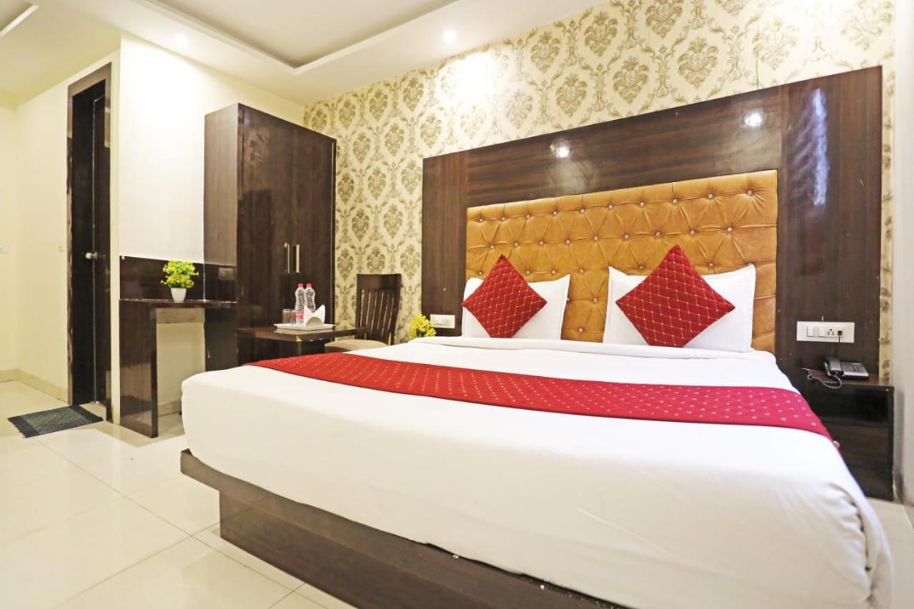 Hotel Vijaydeep Place Near Delhi Airport New Delhi Bagian luar foto