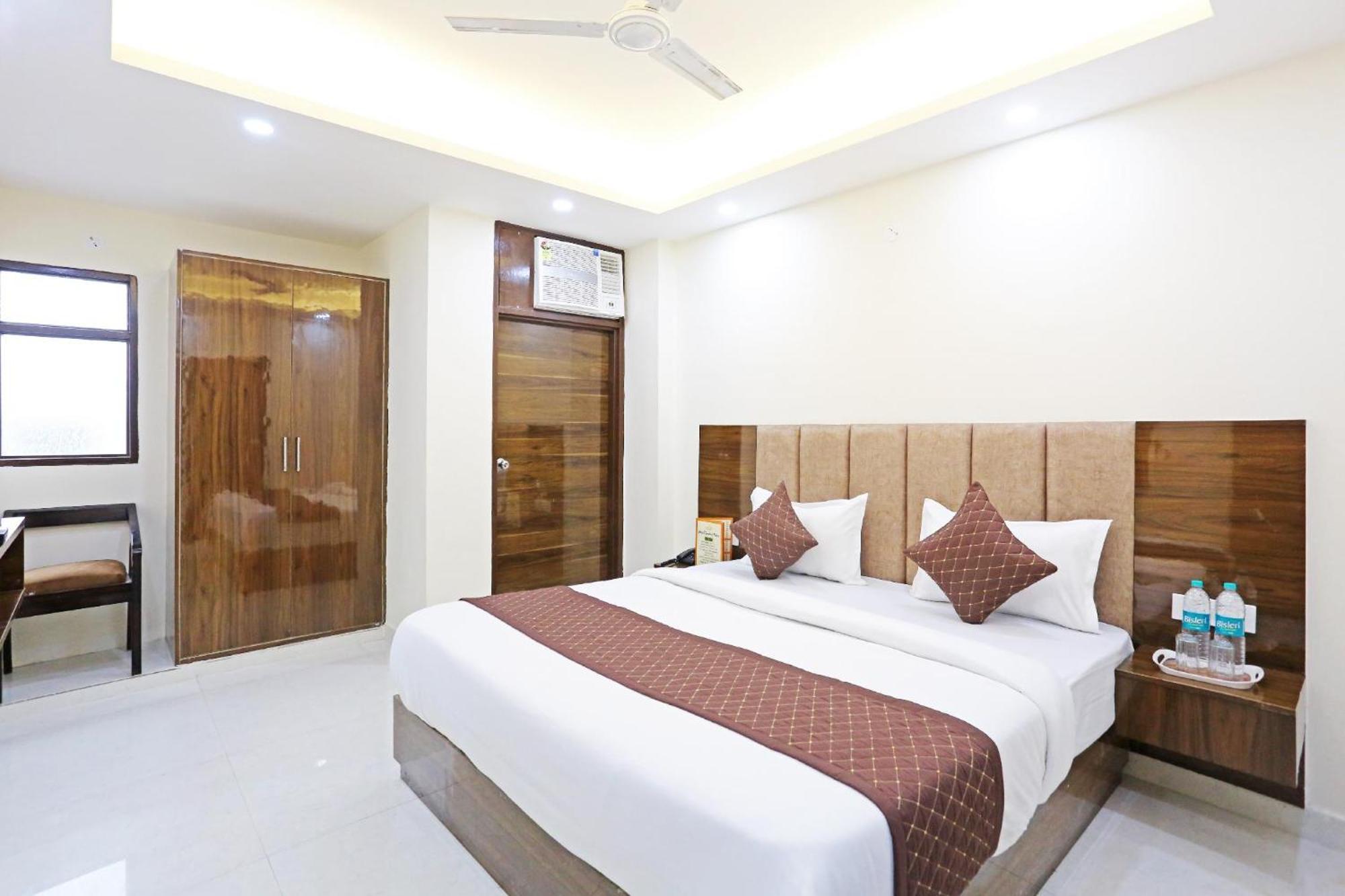 Hotel Vijaydeep Place Near Delhi Airport New Delhi Bagian luar foto
