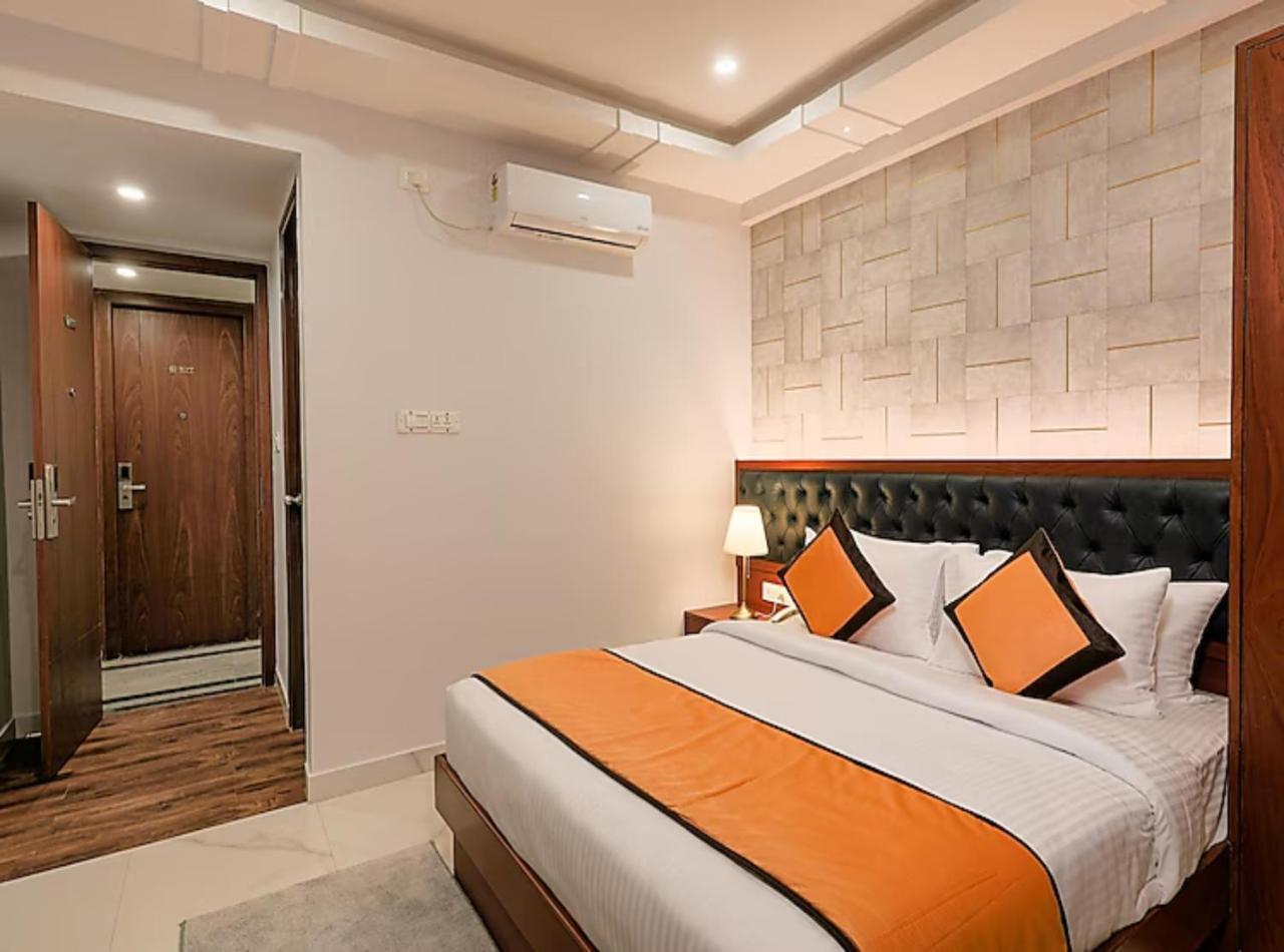 Hotel Vijaydeep Place Near Delhi Airport New Delhi Bagian luar foto
