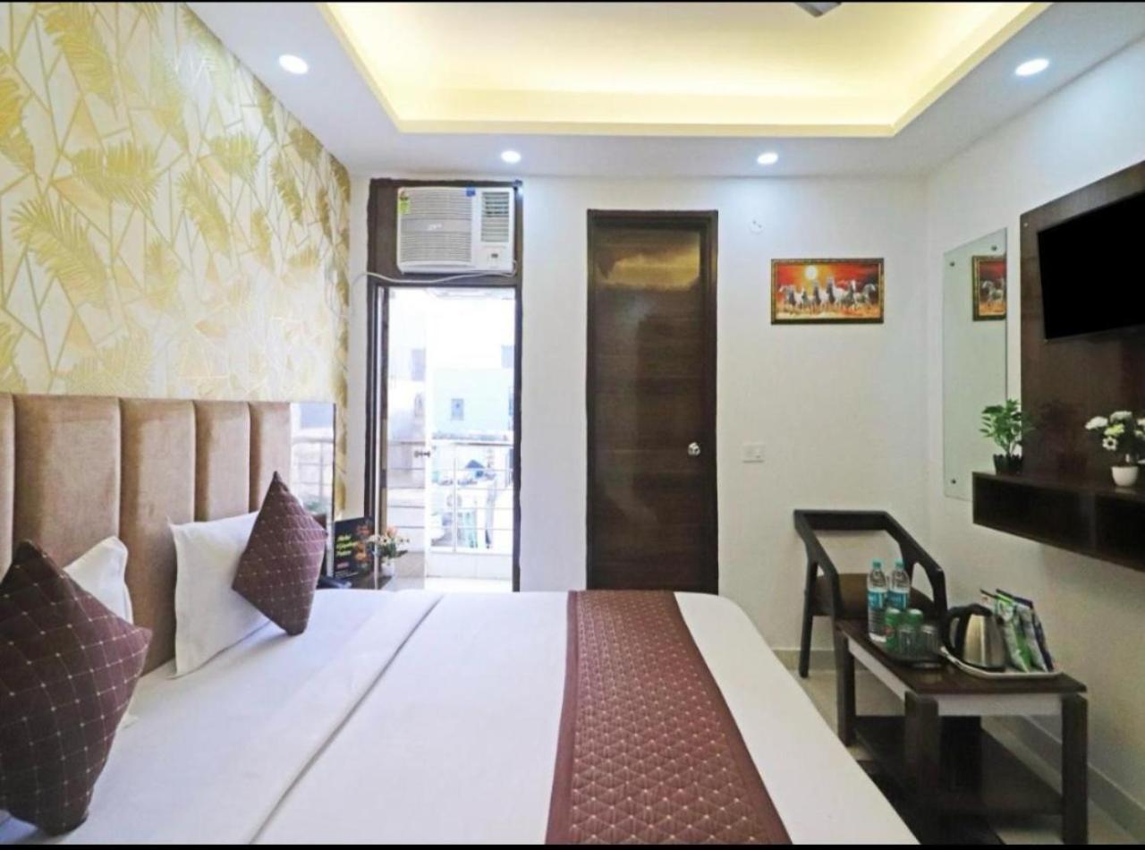 Hotel Vijaydeep Place Near Delhi Airport New Delhi Bagian luar foto