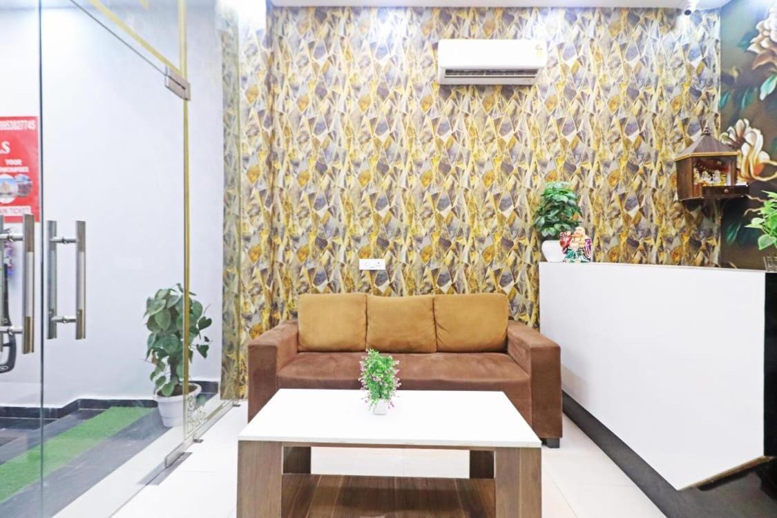 Hotel Vijaydeep Place Near Delhi Airport New Delhi Bagian luar foto